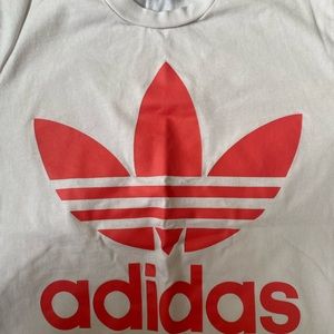 Adidas t shirt (W)